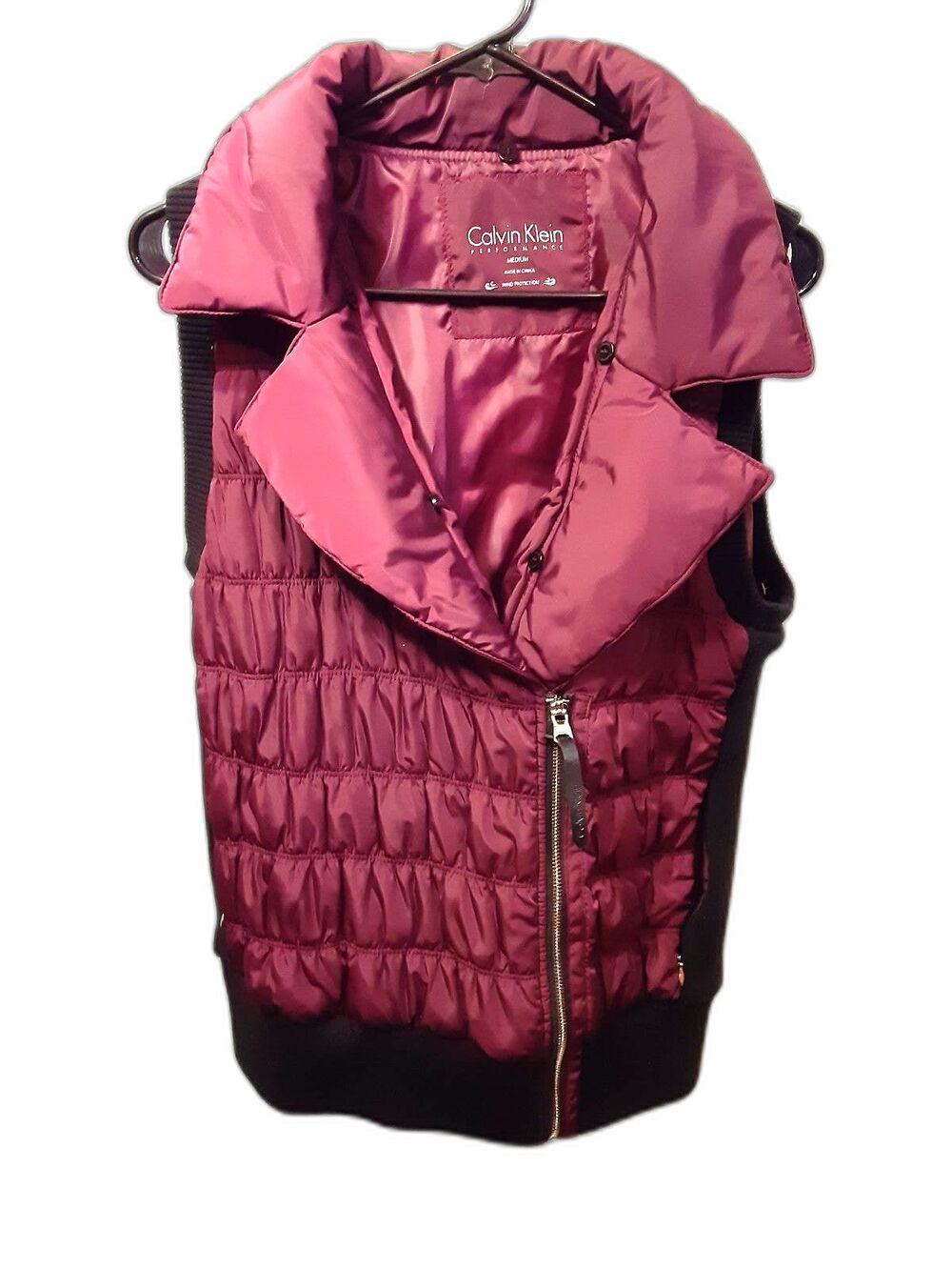 Calvin Klein Performance Ladies Puffer Vest Size Medium Beautiful Rich Color